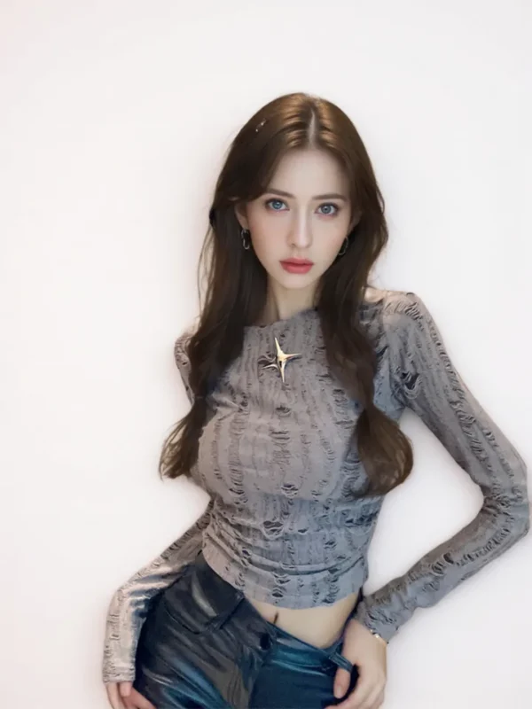 Women's Retro Dirt Style Short Long-Sleeved Crew Neck T-Shirt American-Style Spicy Girl product image for private label apparel manufacturing, view 3